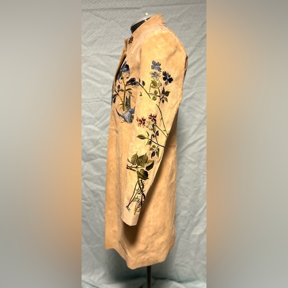 bagatelle Beige Suede Leather Embroidered Floral Coat - Picture 4 of 9